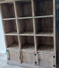 Meuble bois brut,livraison possible dans un rayon de 20km.ĺ