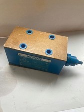 Vanne Vickers DGMX2-5-PP-FW-E-B-30 NG10 pour construction modulaire