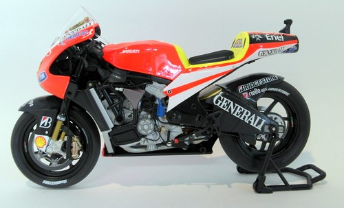 Minichamps scale diecast - minichamps,