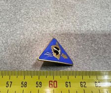 ANCIENNE BROCHE METAL BLEUE