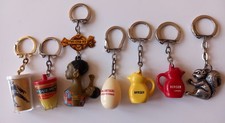 Joli lot de 7 anciens porte-clés