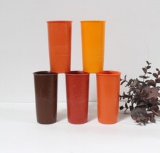 5 gobelets Tupperware vintage