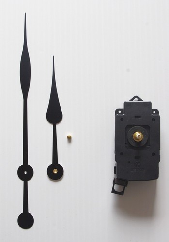 Mouvement balancier horloge - à,