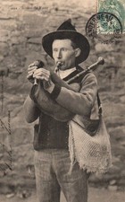 CPA 29 - LE FAOU (Finistère) - 1955. Biniou du Faou