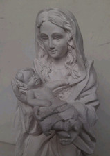 Ancienne Statue Religieuse