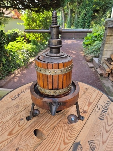 Ancien petit pressoir vintage - ancien,
