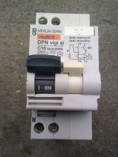1 disjoncteur différentiel  DPN 2 poles 16 Amp 30ma type A SI MERLIN GERIN