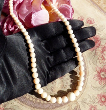 COLLIER ANCIEN orné de PERLES