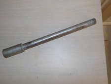 AXE DE ROUE MOTOBECANE