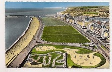 dieppe le golf miniature ,le jardin d'enfants et le boulevard de la plage