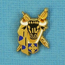 1 PIN'S / LOGO / CLUBS TAURINS