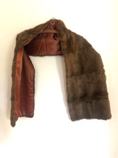 ETOLE FOURRURE VISON  doublée satin  140 cm X 26 cm  très bon état