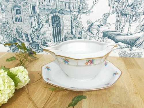 Ancienne sauciere porcelaine - ancienne,