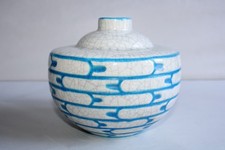 Vase boule en faïence de Longwy, Art Déco, décor turquoise blanc Primavera, 15cm