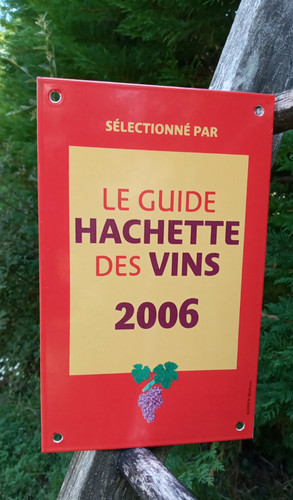 Plaque emaillee guide hachette - plaque,