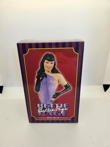 Bettie page mini bust dark - mini,