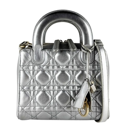 Authentique sac main - authentique,