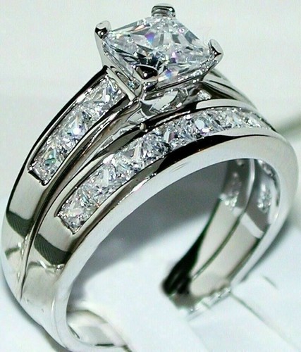 Bague alliance diamant simulé