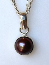 Perle de Tahiti Noire de 8,85 ct - Certificat AGI - Pendentif Argent + Chaîne