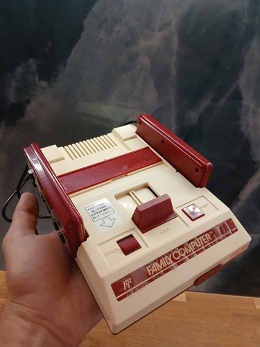 Nintendo famicom avec - nintendo,