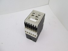 Relais de seuil d' intensité