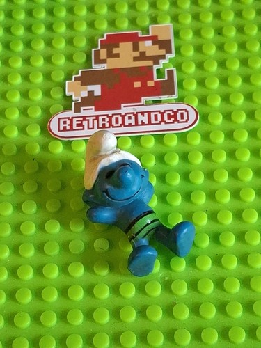 Schtroumpf figurine - schtroumpf,