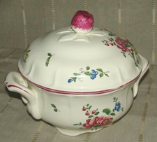 ANCIENNE SOUPIÈRE VIEUX  ST AMAND  faÏence ancienne 1713