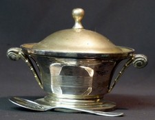 AA 1930 joli sucrier pot