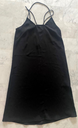 Robe noir esprit - esprit, jeu