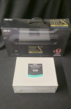 2 boites vide neo geo x gold et arcade stick