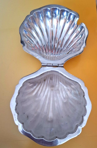 Ancien beurrier coquille - coquille, saint