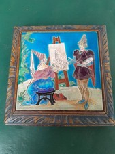DESSUS DE PLAT MUSICAL EMAUX LONGWY DECORS PERSONNAGES PEINTRE EN EXERCICE