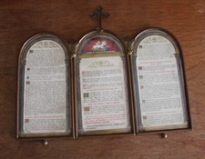 Canon d’Autel Triptyque Laiton ancien texte en latin 37 x 31 cm