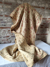 Ancien Couvre lit boutis piqué main imprimé XIXè 222x222cm Old quilted blanket