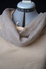 Lanvin.Merveilleuse mousseline de soie noisette blanc crème,motif géométrique 