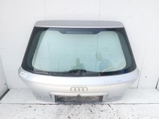 8L0827023K hayon pour AUDI A3