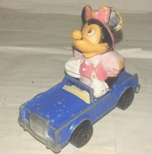 vintage voiture en métal minnie disney matchbox series N°4 1979 car 7cm 