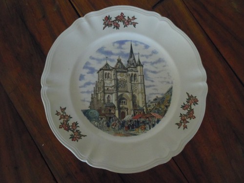 Magnifique plat rond