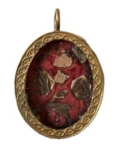 Reliquaire Reliques Restes de