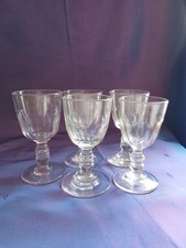 CINQ    VERRES  ANCIENS