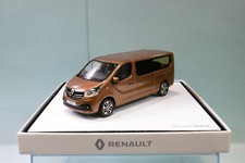 Norev - RENAULT TRAFIC III Combi 2018 bronze métallisé 77 11 785 155 NBO 1/43