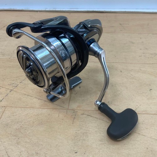 Moulinet toupie daiwa exist - 18,