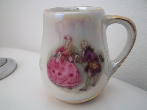 Bibelot petit pot porcelaine