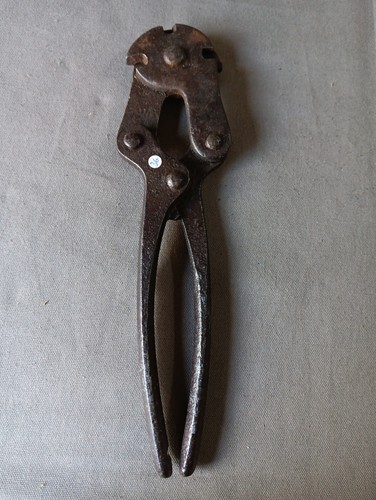 Pince coupante barbelé - pince,