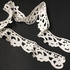 MÉTRAGE Ancien Broderie