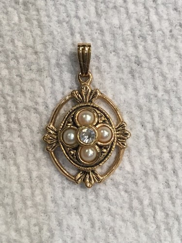 Vintage faux seed pearls - seed,