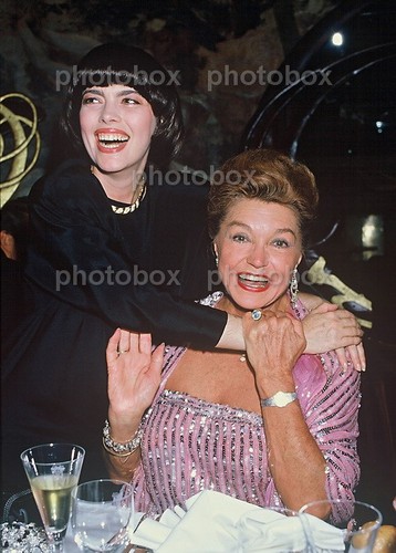 Mireille mathieu exclusive - mathieu,