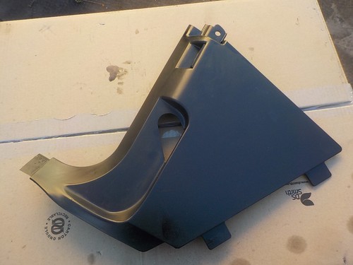 Cache gauche support - cache, poignee