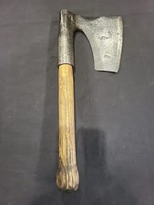 Outil Ancien. Belle hache à douille, Hachereau de Tonnelier Charpentier. Doloir.