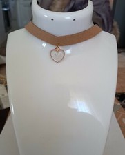 COLLIER RAS DE COU DAIM COEUR